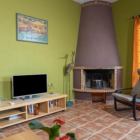 Mary'S Paradise Apartment With Panoramic Sea View To Kakia Thalassa And Daskalio Keratea Ngoại thất bức ảnh